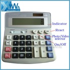 מצלמה נסתרת במחשבון שולחני