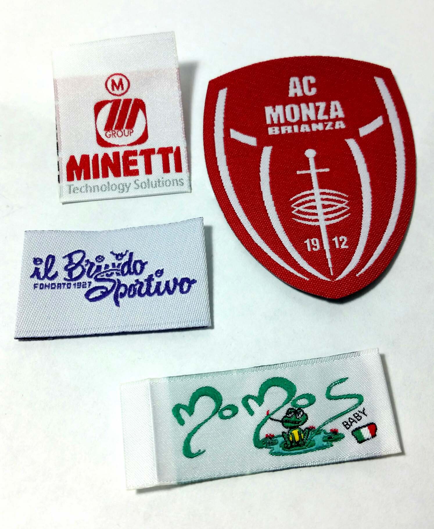 תויות ארוגות