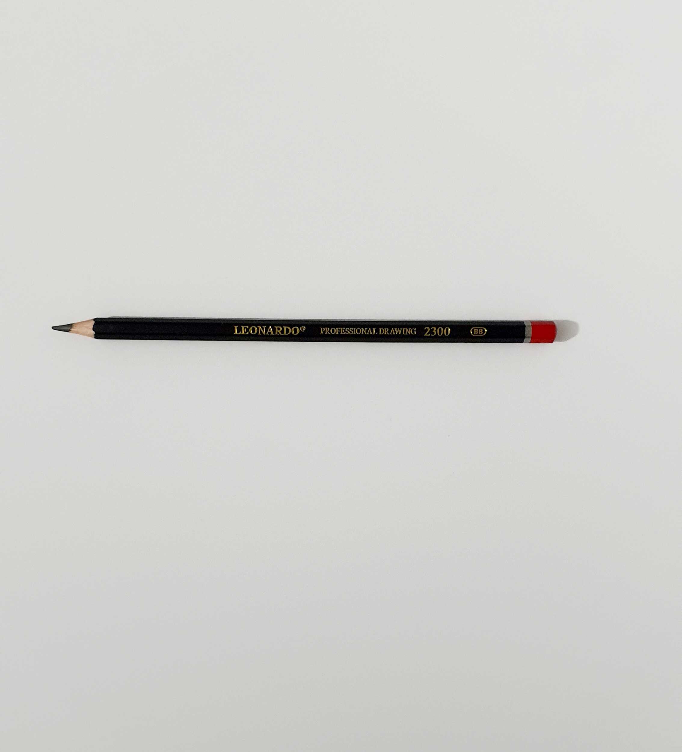 עפרון שרטוט לאונרדו 8B