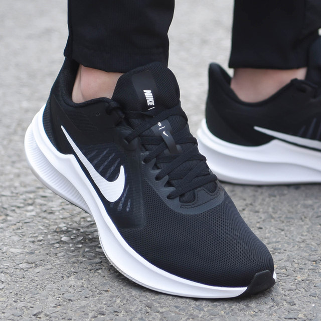נעלי נייק ספורט גברים Nike Downshifter 11