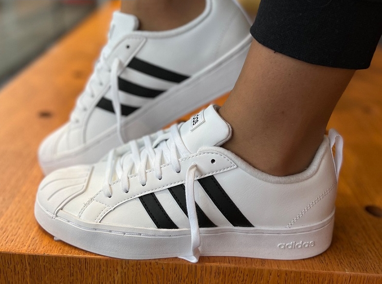 נעלי אדידס אופנה נשים | Adidas Streetcheck