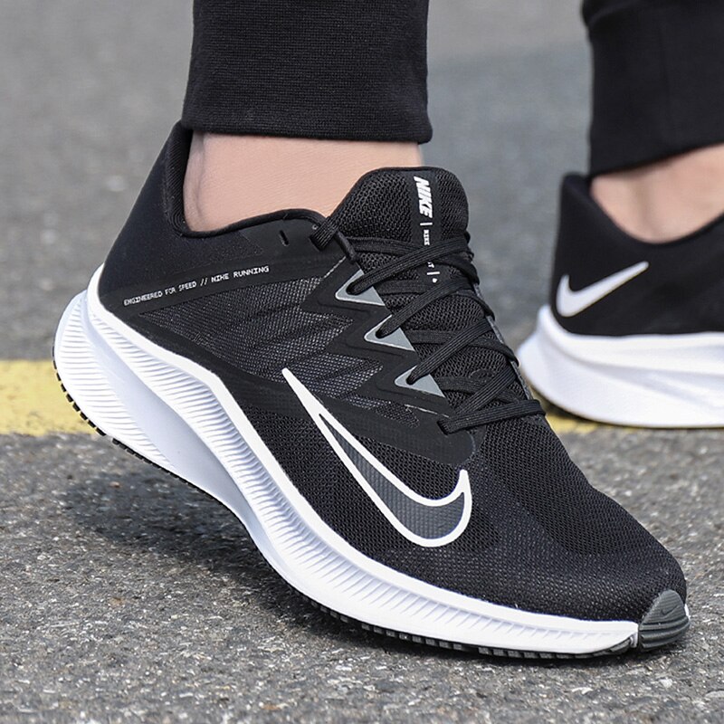 נעלי נייק ספורט ריצה גברים Nike Quest 4