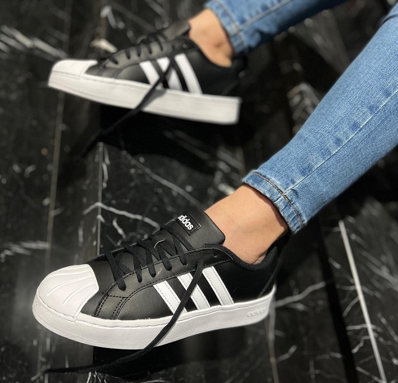 נעלי אדידס אופנה נשים Adidas Streetcheck