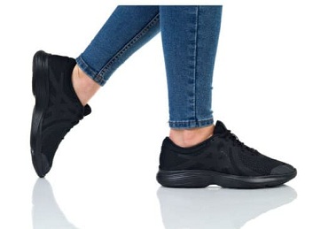 נעלי נייק ספורט נשים נוער Nike Revolution 4