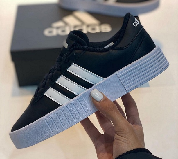 נעלי אדידס אופנה נשים נוער Adidas Court Bold