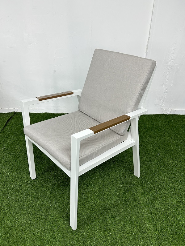 כסא מאלומיניום דגם CANARY צבע לבן או אפור כהה