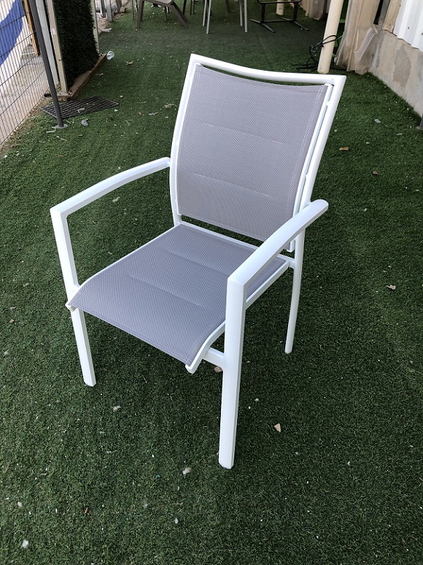 שולחן חוץ נפתח %100 אלומיניום 100x135/270 לבן