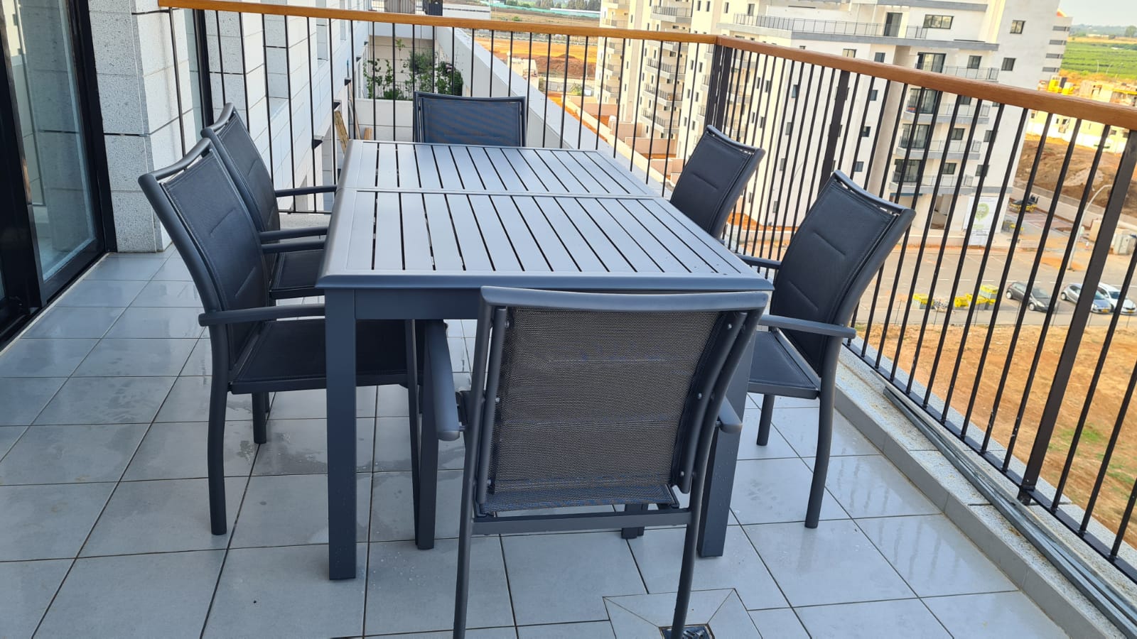 שולחן אלומיניום דגם AZUA 