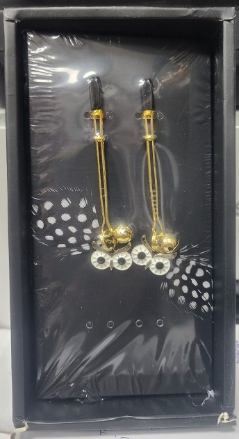 תכשיט לתפיסה לפטמות בשלושה דגמים