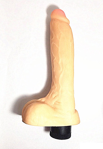 ויברטור סייבר סקיין עם אשכים הרוטט במהירויות משתנות