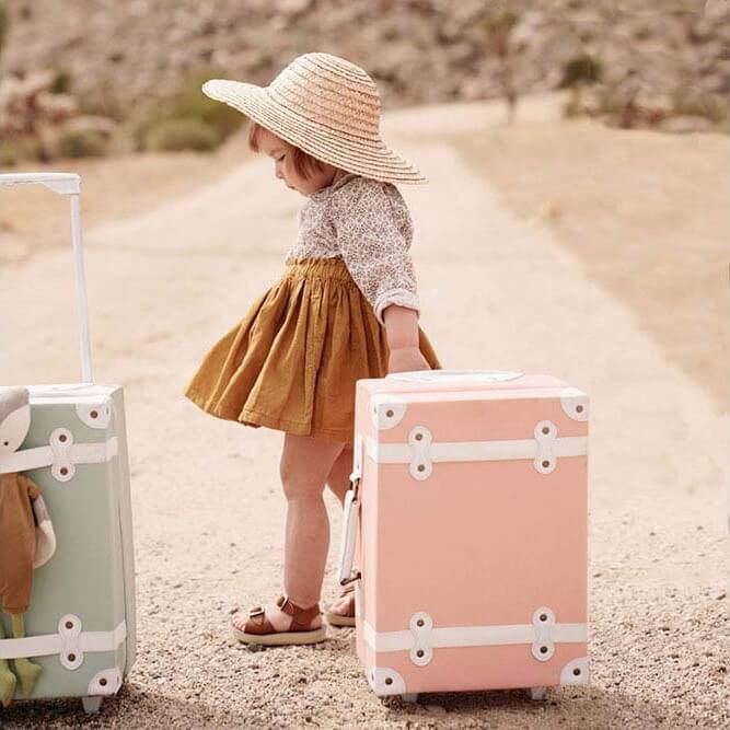 מזוודה לילדים מעוצבת גוון ורוד