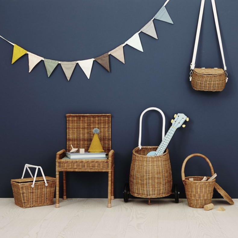 תיק צארי לילדות  בגוון טיבעי