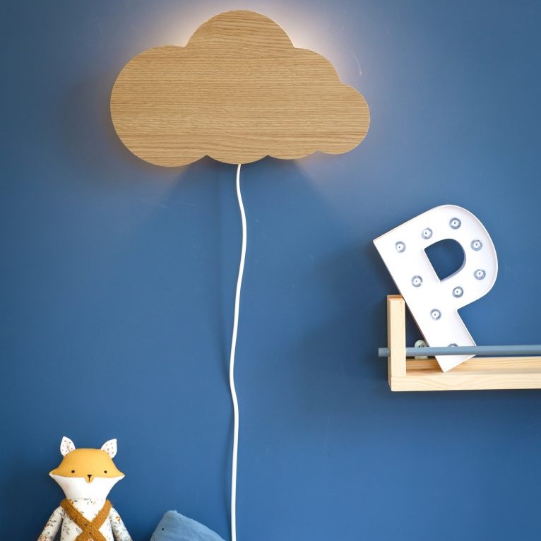 מנורת לילה צמודת קיר ענן עץ