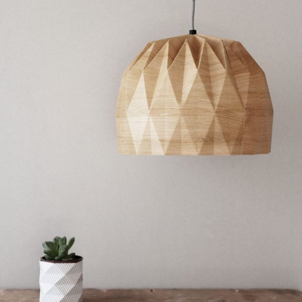 אהיל תיקרה מעץ 