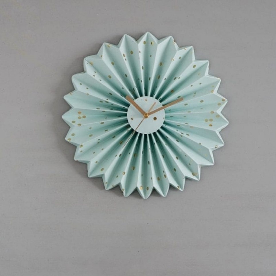 שעון  קיר אוריגמי אקווה קונפטי זהב