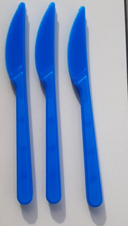 סכינים פלסטיק קשיחות כחולות - 40 יח