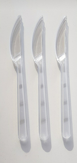 סכינים פלסטיק קשיחות שקופות - 40 יח