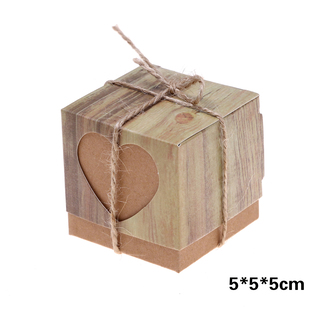 קופסאות קרטון דמוי עץ עם חלונית לב - ארוז 8יח