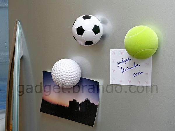 פותחן בקבוקים מוזיקלי ומגנטי בעיצוב כדור טניס/כדורגל/גולף